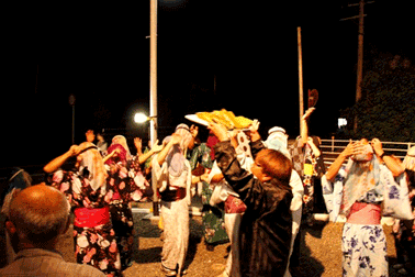 ムチモレ踊り（大和村湯湾釜集落）